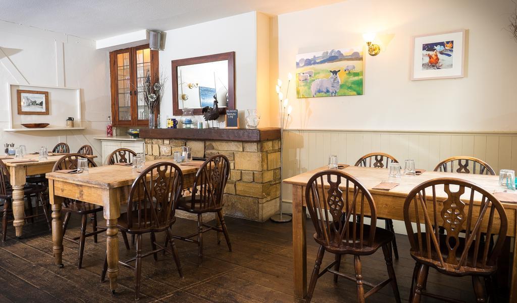The Chetnole Inn Kültér fotó