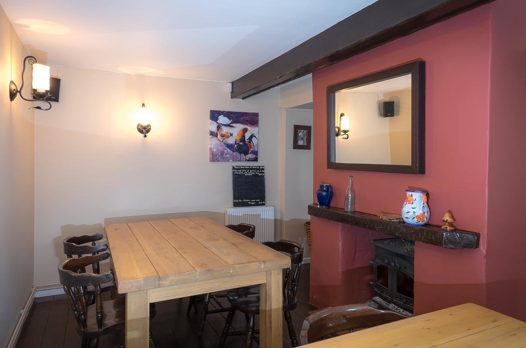 The Chetnole Inn Kültér fotó