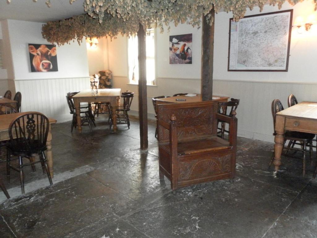The Chetnole Inn Kültér fotó