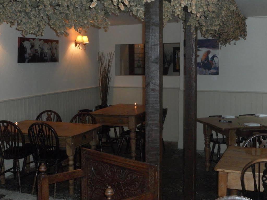 The Chetnole Inn Kültér fotó